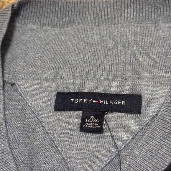 Tommy Hilfiger Sweater Mens XL Blue Pullover Long Sleeve V Neck Logo - Picture 7 of 8